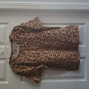 Leopard tshirt
